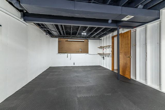 20230 168th Street, Basehor, KS 66007