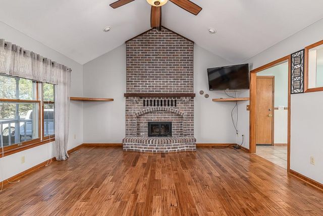 20230 168th Street, Basehor, KS 66007