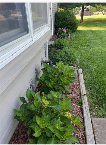 20230 168th Street, Basehor, KS 66007