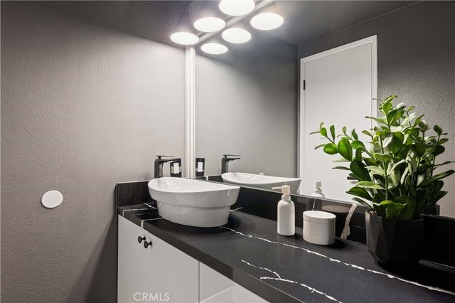 1337 18th Street 6, Santa Monica, CA 90404