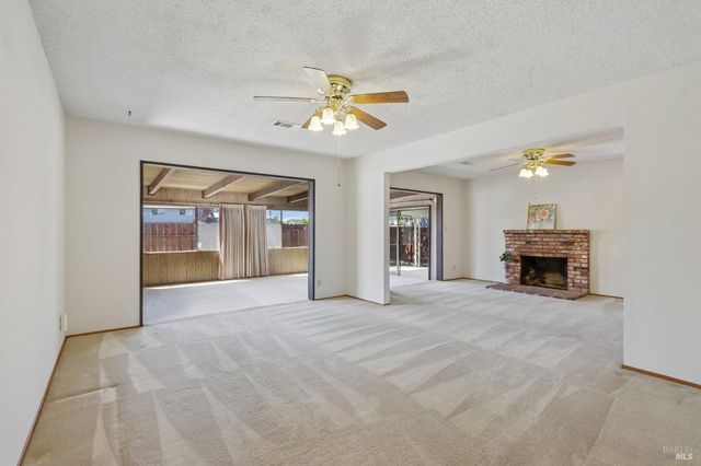 331 E Pacific Ave, Fairfield, CA 94533