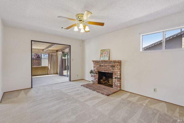 331 E Pacific Ave, Fairfield, CA 94533