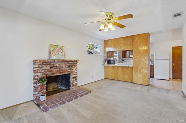 331 E Pacific Ave, Fairfield, CA 94533