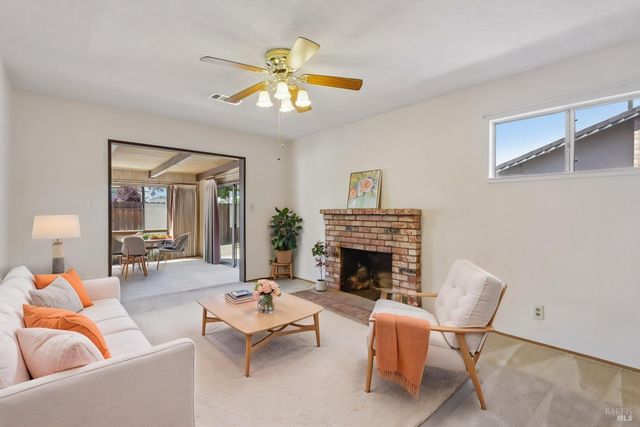 331 E Pacific Ave, Fairfield, CA 94533