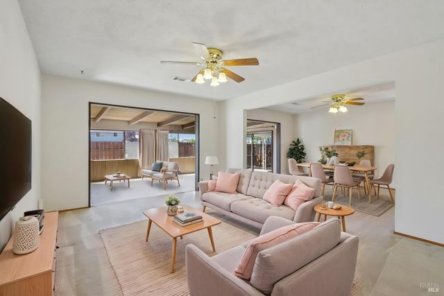 331 E Pacific Ave, Fairfield, CA 94533
