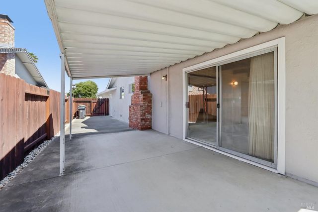 331 E Pacific Ave, Fairfield, CA 94533