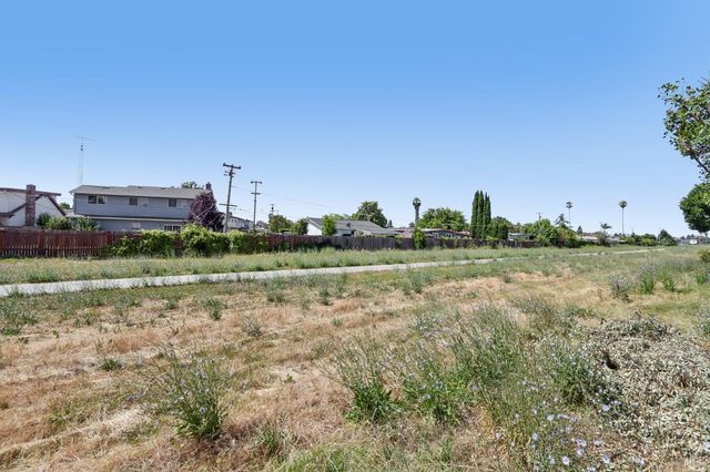 331 E Pacific Ave, Fairfield, CA 94533