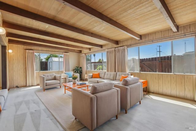 331 E Pacific Ave, Fairfield, CA 94533