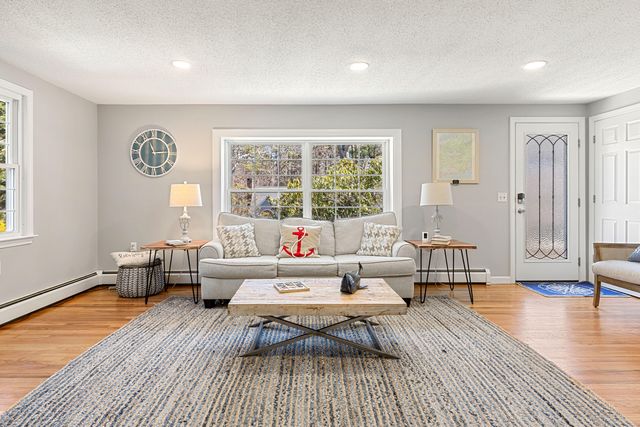 62 Maple Lane, Brewster, MA 02631