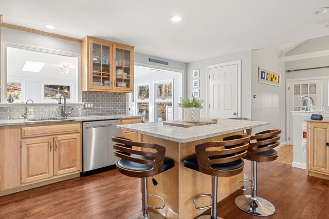 62 Maple Lane, Brewster, MA 02631