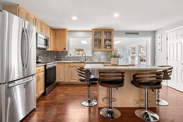 62 Maple Lane, Brewster, MA 02631