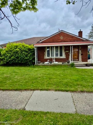 24524 Raven Avenue, Eastpointe, MI 48021