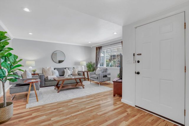 6048 6048 Bellhaven Ave, Newark, CA 94560