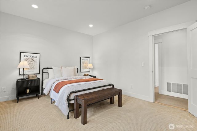 14540 Stone Avenue N, Shoreline, WA 98133