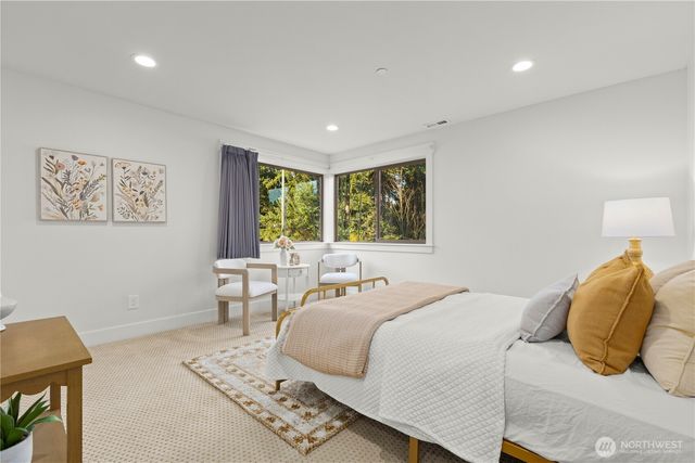 14540 Stone Avenue N, Shoreline, WA 98133