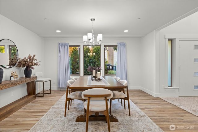 14540 Stone Avenue N, Shoreline, WA 98133