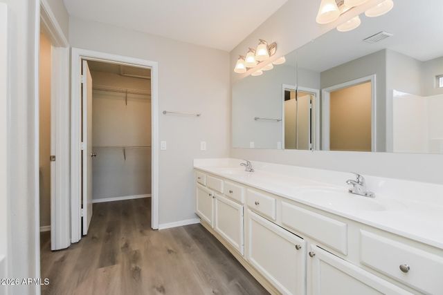 941 E WINDSOR Drive, Gilbert, AZ 85296