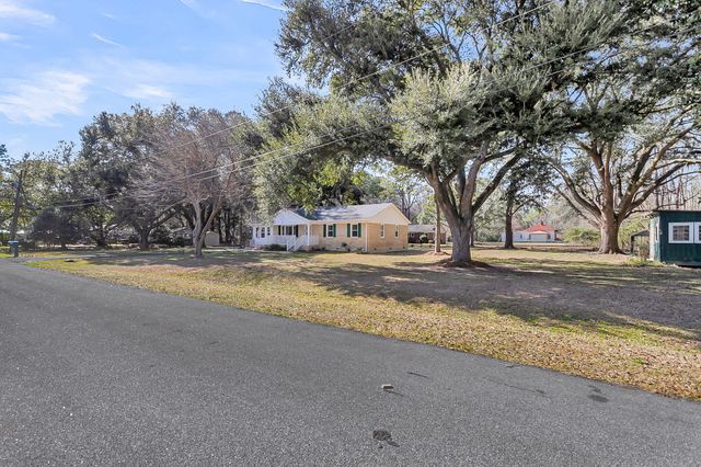 6342 Meggett Quail Road, Meggett, SC 29449