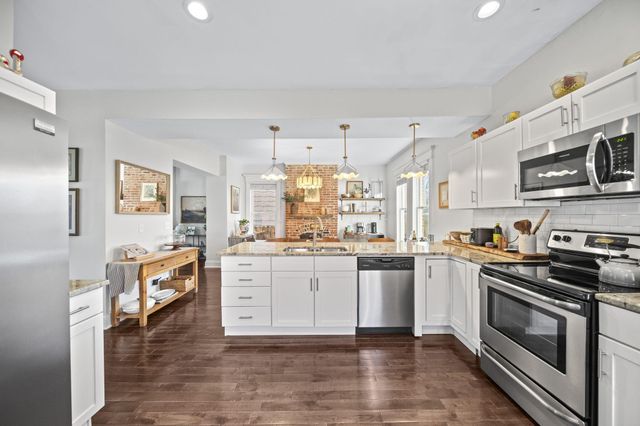 647 Oakwood Avenue, Columbus, OH 43205