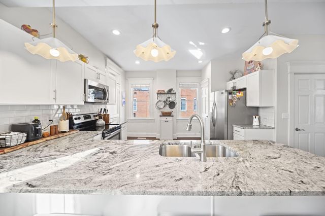 647 Oakwood Avenue, Columbus, OH 43205