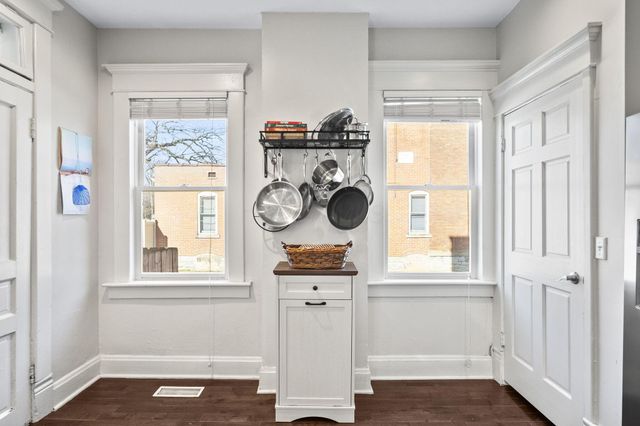 647 Oakwood Avenue, Columbus, OH 43205