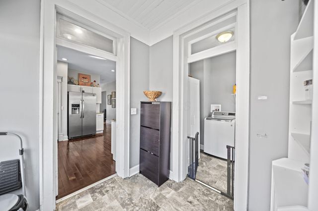 647 Oakwood Avenue, Columbus, OH 43205