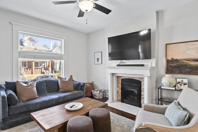 647 Oakwood Avenue, Columbus, OH 43205