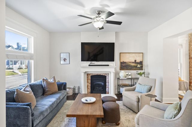 647 Oakwood Avenue, Columbus, OH 43205