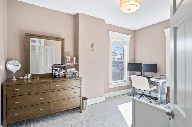 647 Oakwood Avenue, Columbus, OH 43205