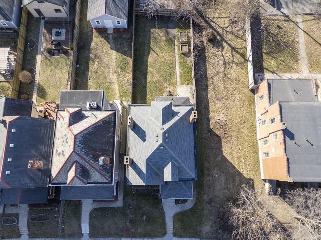 647 Oakwood Avenue, Columbus, OH 43205