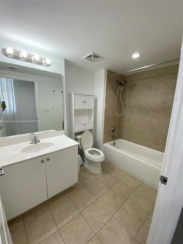 111 E Flagler St 1310, Miami, FL 33131