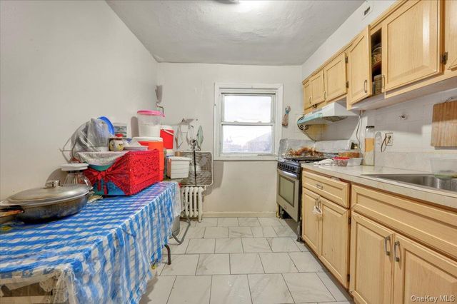 2248 Haviland Avenue, Bronx, NY 10462