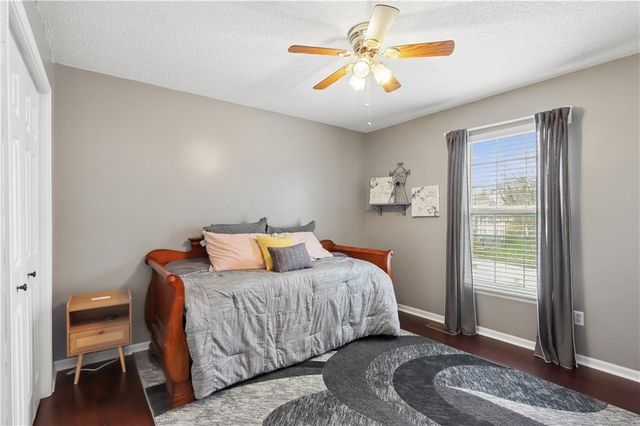 2518 SE Kimbrough Court, Lee's Summit, MO 64063