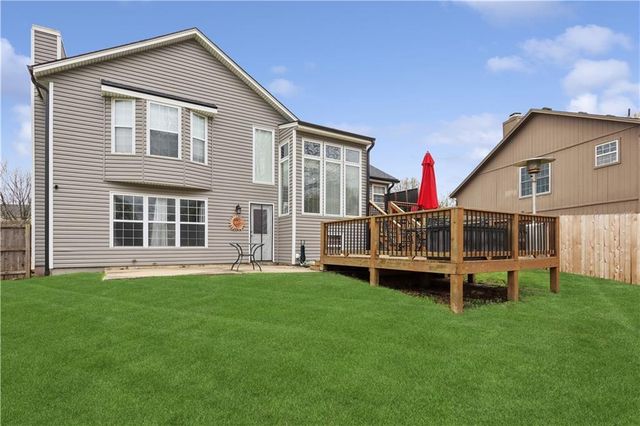 2518 SE Kimbrough Court, Lee's Summit, MO 64063