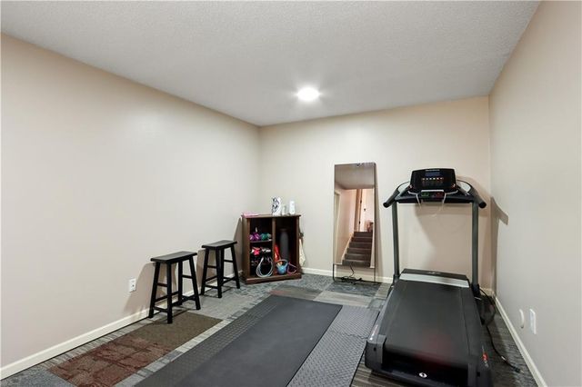 2518 SE Kimbrough Court, Lee's Summit, MO 64063