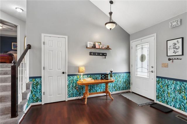 2518 SE Kimbrough Court, Lee's Summit, MO 64063