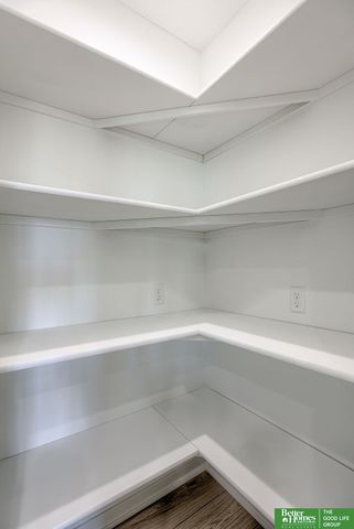 12387 Windsor Drive, Papillion, NE 68046