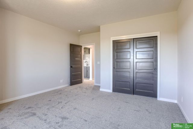 12387 Windsor Drive, Papillion, NE 68046