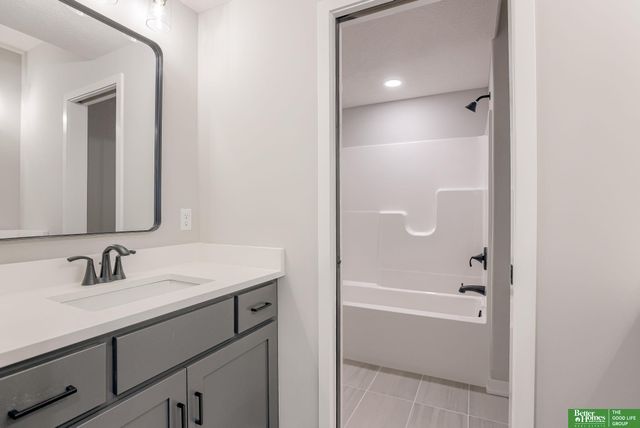 12387 Windsor Drive, Papillion, NE 68046