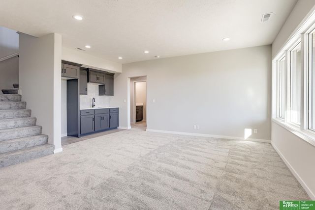 12387 Windsor Drive, Papillion, NE 68046