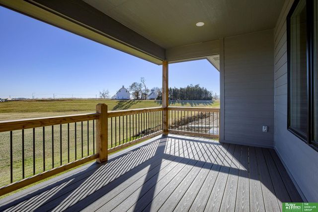 12387 Windsor Drive, Papillion, NE 68046