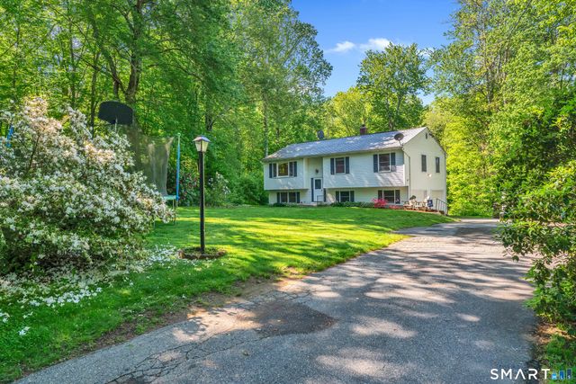 797 Middletown Road, Colchester, CT 06415