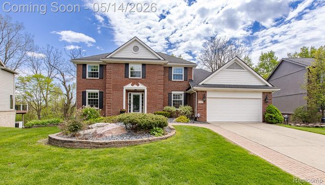 6357 Golf View Drive, Independence Charter Township, MI 48346