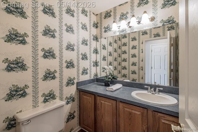 6357 Golf View Drive, Independence Charter Township, MI 48346