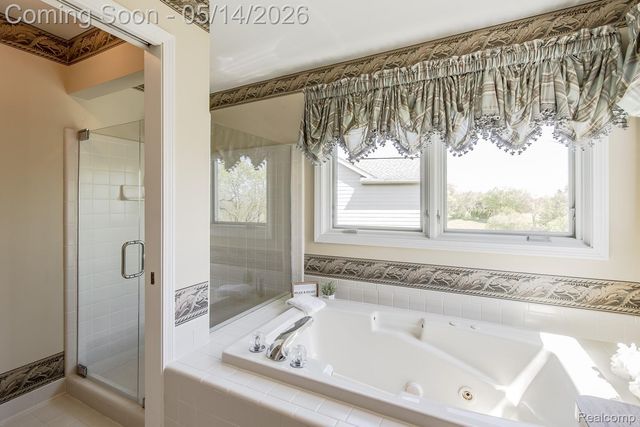 6357 Golf View Drive, Independence Charter Township, MI 48346