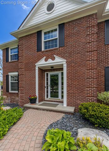 6357 Golf View Drive, Independence Charter Township, MI 48346