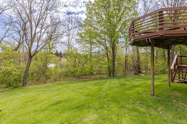 6357 Golf View Drive, Independence Charter Township, MI 48346