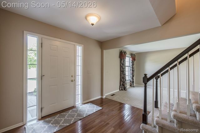 6357 Golf View Drive, Independence Charter Township, MI 48346