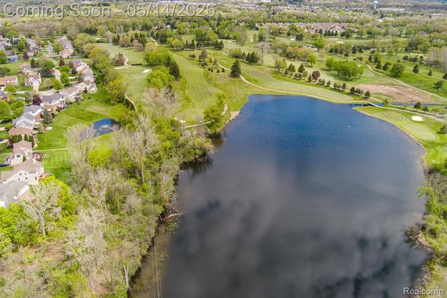 6357 Golf View Drive, Independence Charter Township, MI 48346