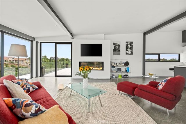 36453 Via El Pais Bonita, Temecula, CA 92592